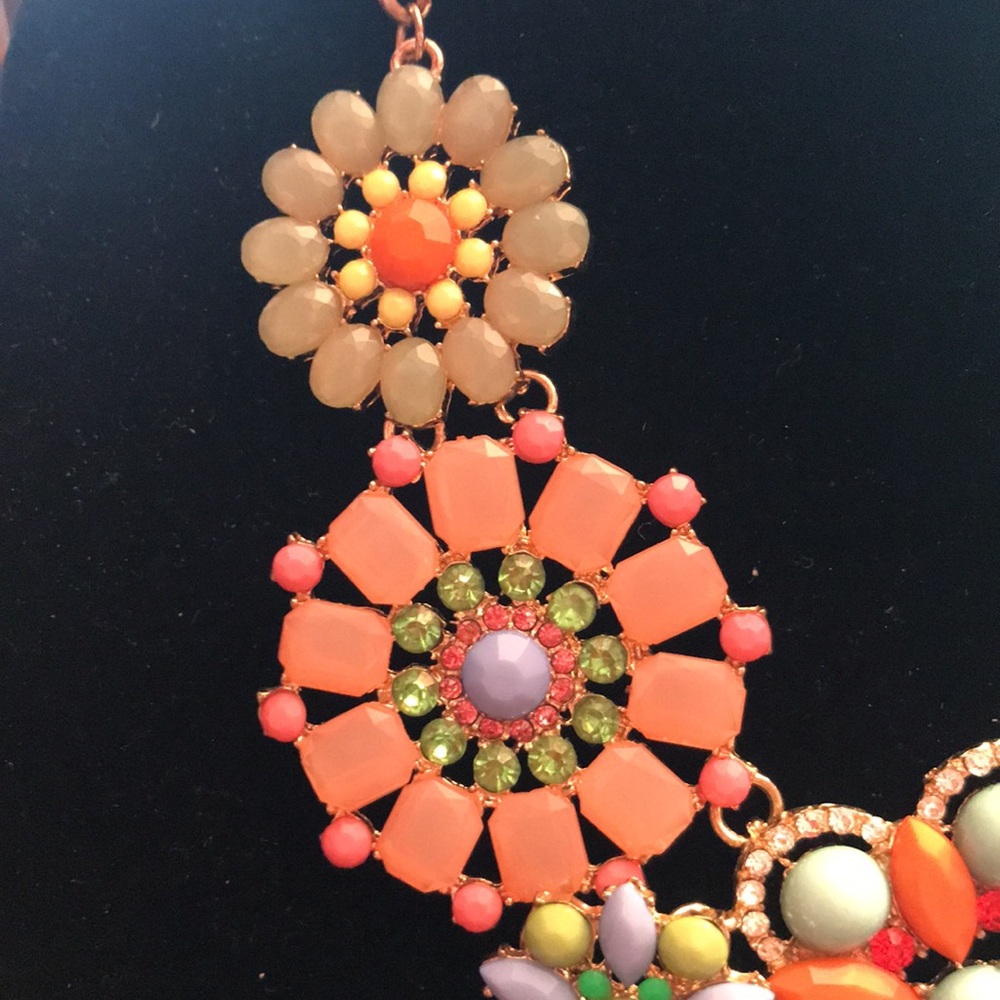 Floral Multicolor Statement Necklace - Picture 4 of 5